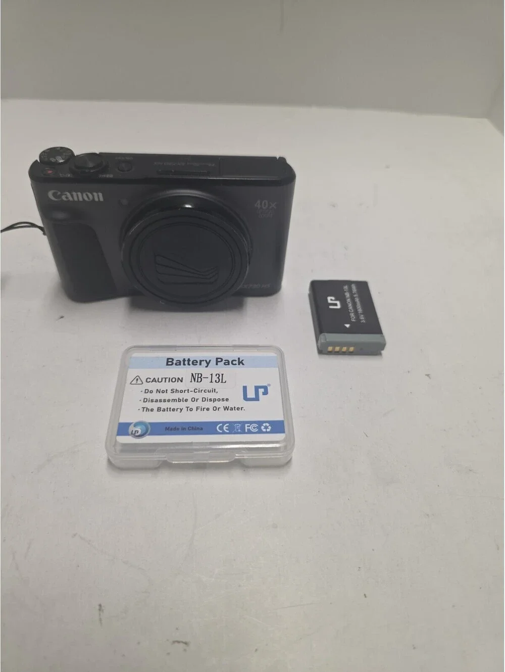 Canon PowerShot SX730 HS 20.3MP 40x Optical Zoom 3 LCD Tilt Screen Black New Bat